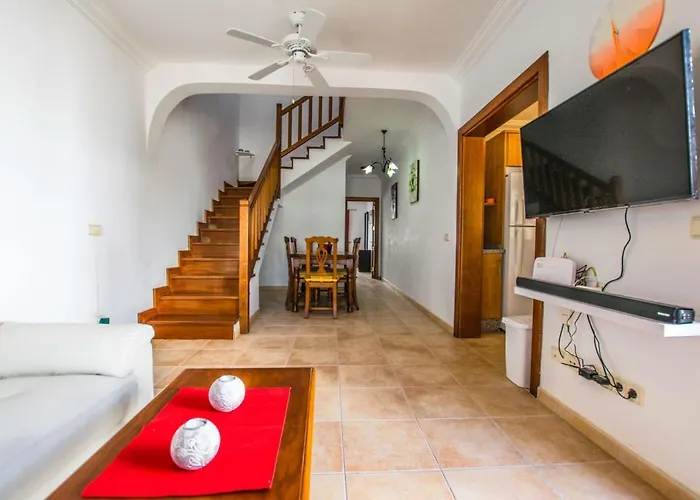 Villa Casa Hannah By Now Ltd